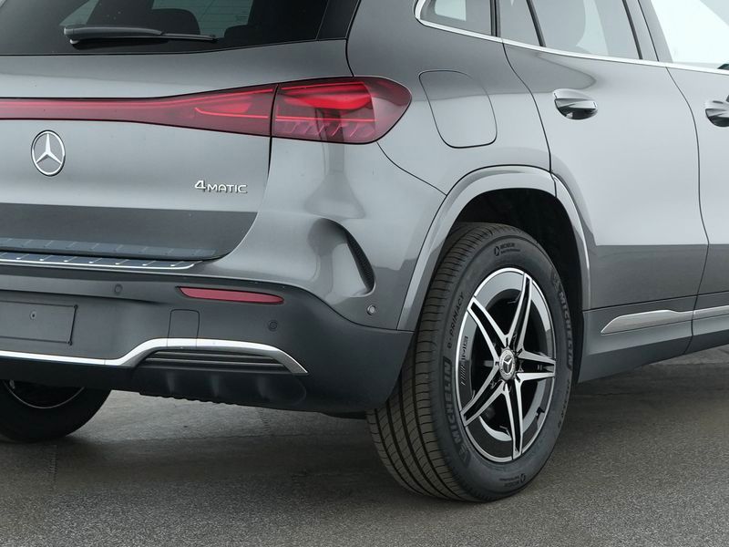 Fahrzeugabbildung Mercedes-Benz EQA 300 4M AMG *Bonus* Ambi+Kam+Totw+WinterPak