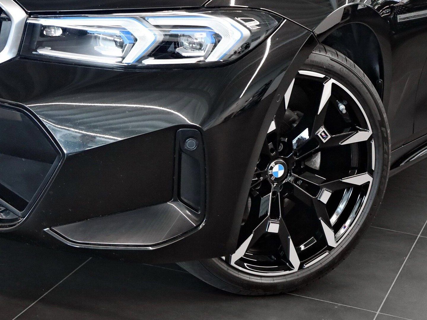 BMW 320i Touring M Sport Head-Up AHK foto 4