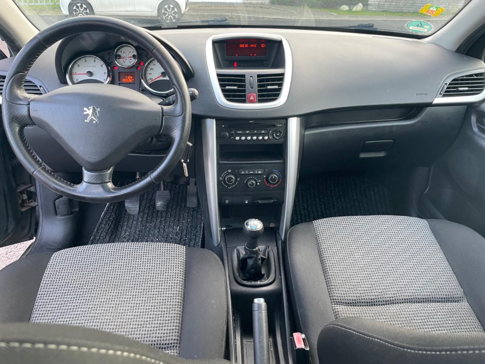 Peugeot 207 2009 — photo 13