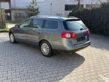 Volkswagen Passat Variant 2.0 TDI DPF DSG Highline Vari... - gebrauchte VW Passat Variant aus dem Jahr 2007