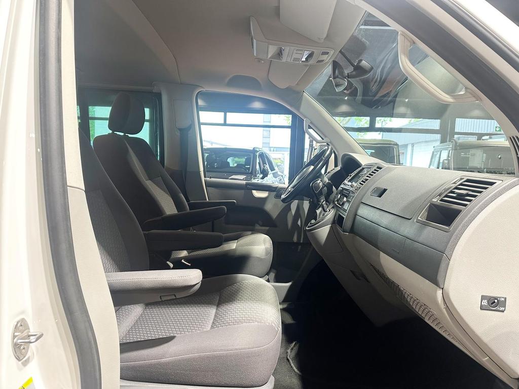 Volkswagen T5 Caravelle