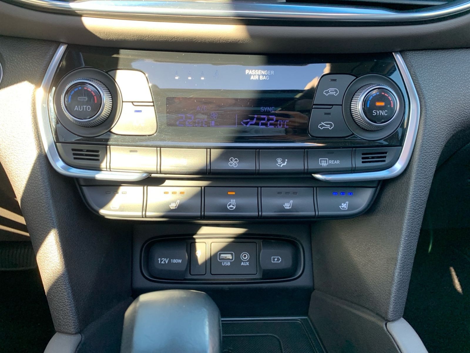 Fahrzeugabbildung Hyundai SANTA FE 2.2 CRDi DPF Premium 4WD Panorama Schie
