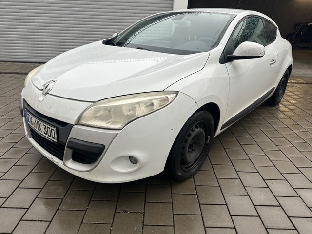 Renault Megane III Coupe Night & Day