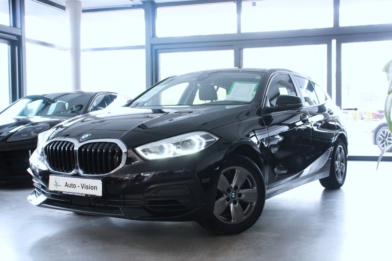 BMW 116i Advantage (F40) *LED*SHZ*LHZ*PDC*AppleCP