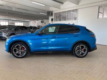 Alfa-Romeo Stelvio - 8