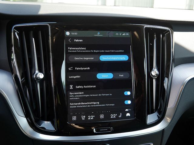Volvo V60 Kombi 2.0 Core MEMORY PDC SHZ KAMERA AHK foto 23