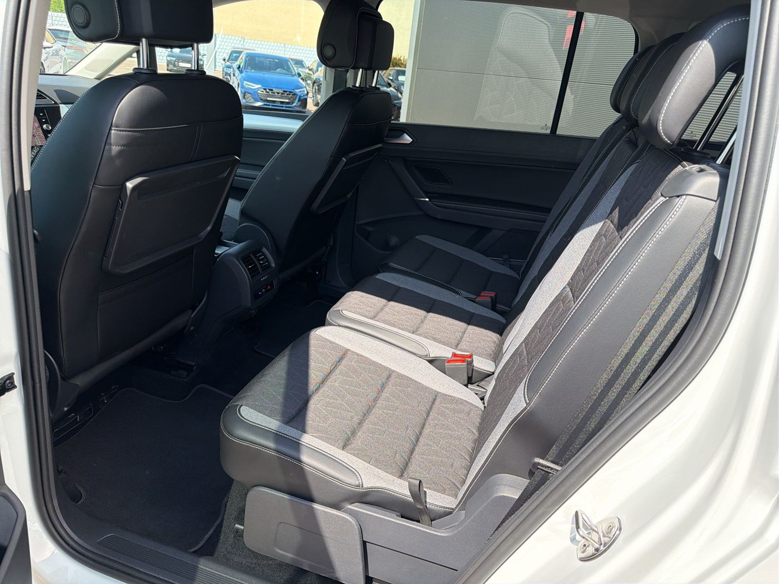 Volkswagen Touran - Bild 14