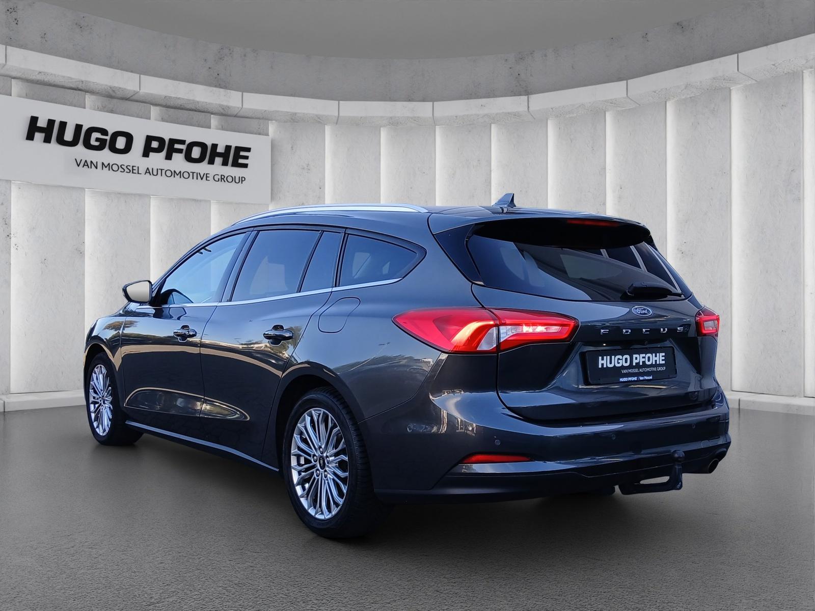Ford Focus Titanium Turnier LED NAVI AHK KAMERA