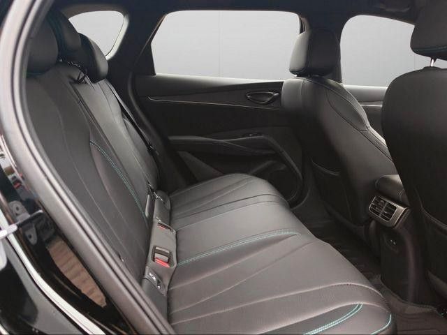 BYD SEAL 6
