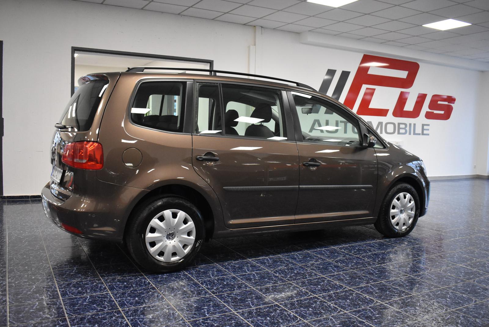 Volkswagen Touran 1.6 TDI Xenon Klima PDC Tempomat Tüv-neu