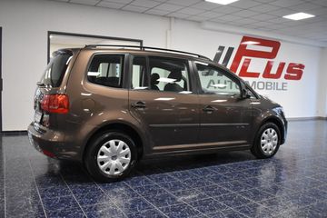 Volkswagen Touran - 4