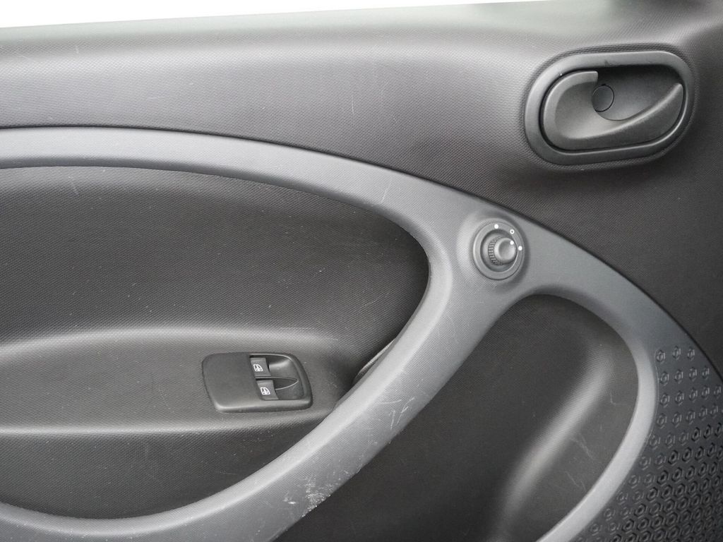 Smart Forfour 1.0 Business Solution automatik 1e besit