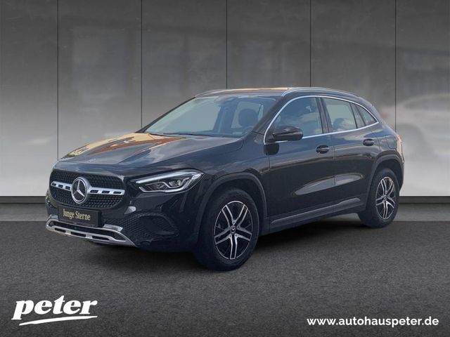 Mercedes-Benz GLA 180 Progressive, LED