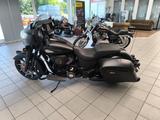 Indian Chieftain Dark Horse - INDIAN CHIEFTAIN DARK HORSE