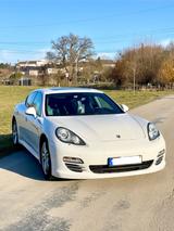 Porsche Panamera 4 970 PDK Sport Chrono 3,6L V6 - Porsche Panamera in Stuttgart