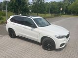BMW X5 xDrive30d M-Performance/AHK/LEDER/HUD/PANO/ - BMW X5 Gebrauchtwagen in Berlin