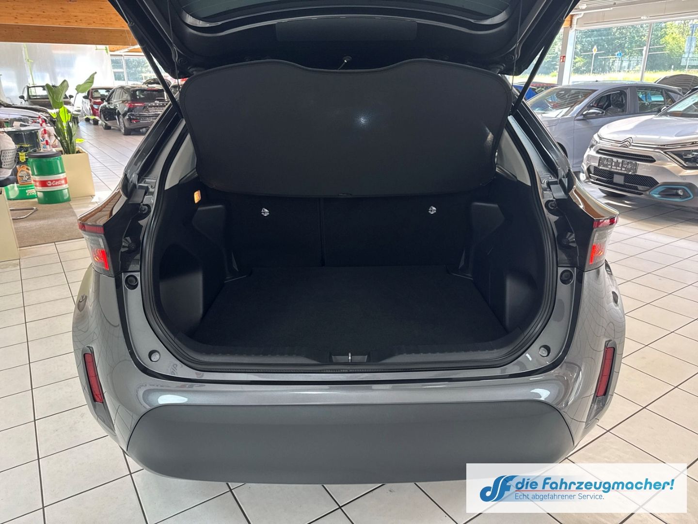 Fahrzeugabbildung Toyota Yaris Cross Hybrid FWD Comfort ACC DAB Spurhalte