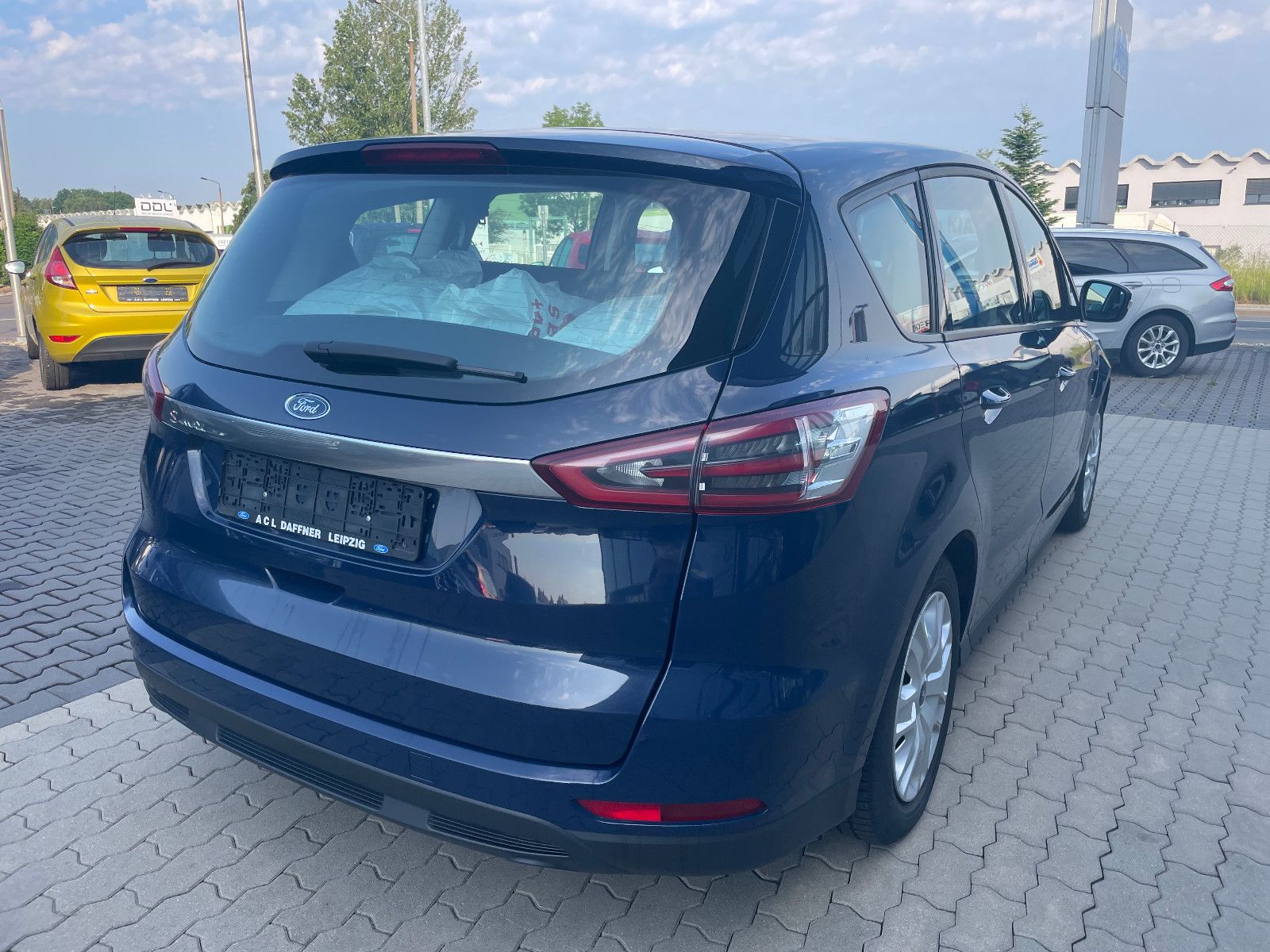 Fahrzeugabbildung Ford S-Max Bluetooth, SHZ, Klimaautom.