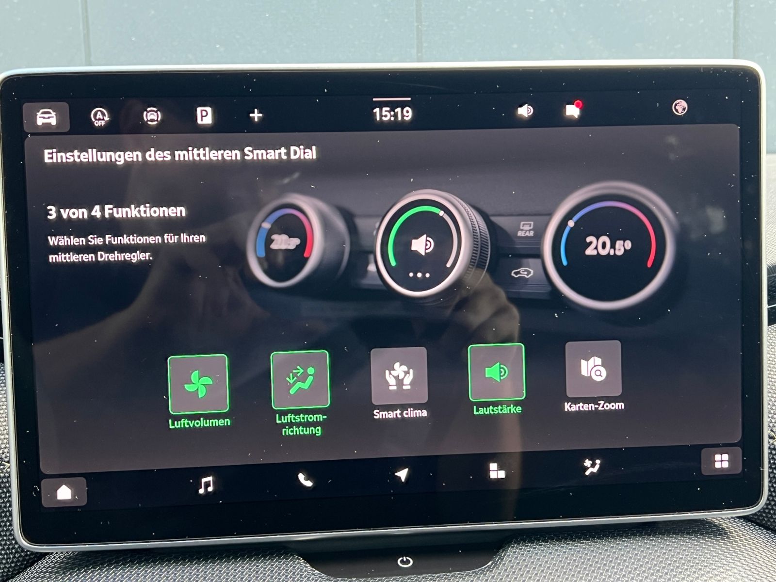 Fahrzeugabbildung SKODA Kodiaq Selection 2.0 TDI DSG *AHK, Kamera, Navi*