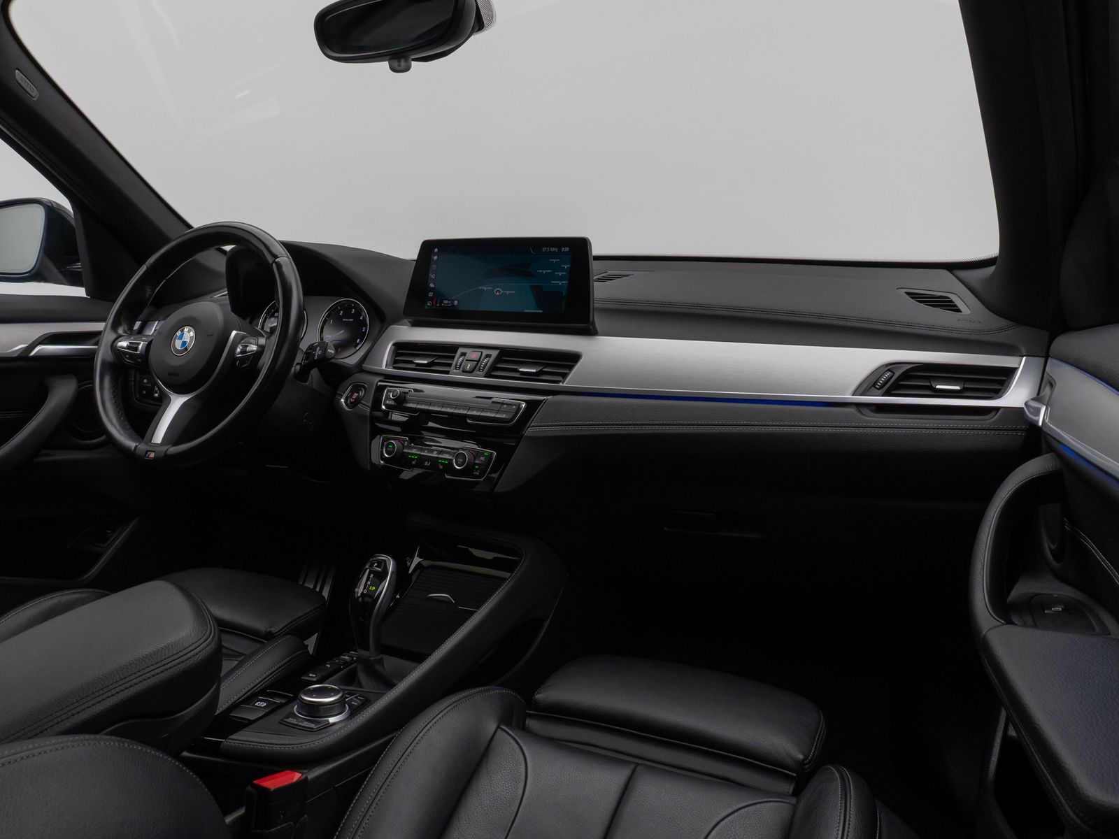 Fahrzeugabbildung BMW X1 xD20d M Sport ACC HUD DAB Panorama HiFi Leder