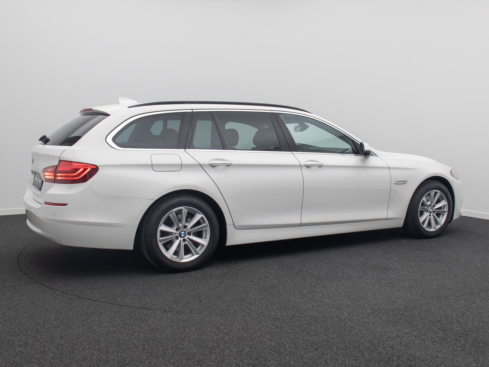Fahrzeugabbildung BMW 525d xD H/K AHK 4xKlima GeschwindigReg PDC