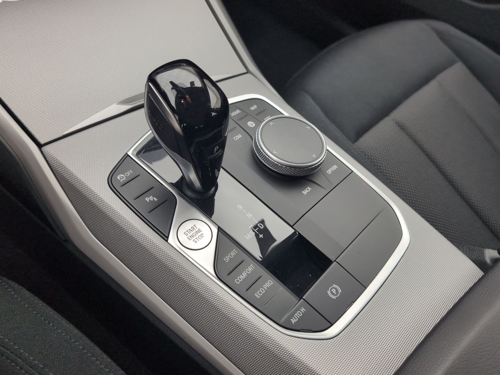 BMW 320d xDrive Touring LiveCockpitProf Kamera LED foto 12