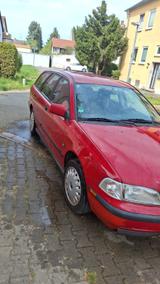 Volvo  V 40 - gebrauchte Volvo V40 aus dem Jahr 1999