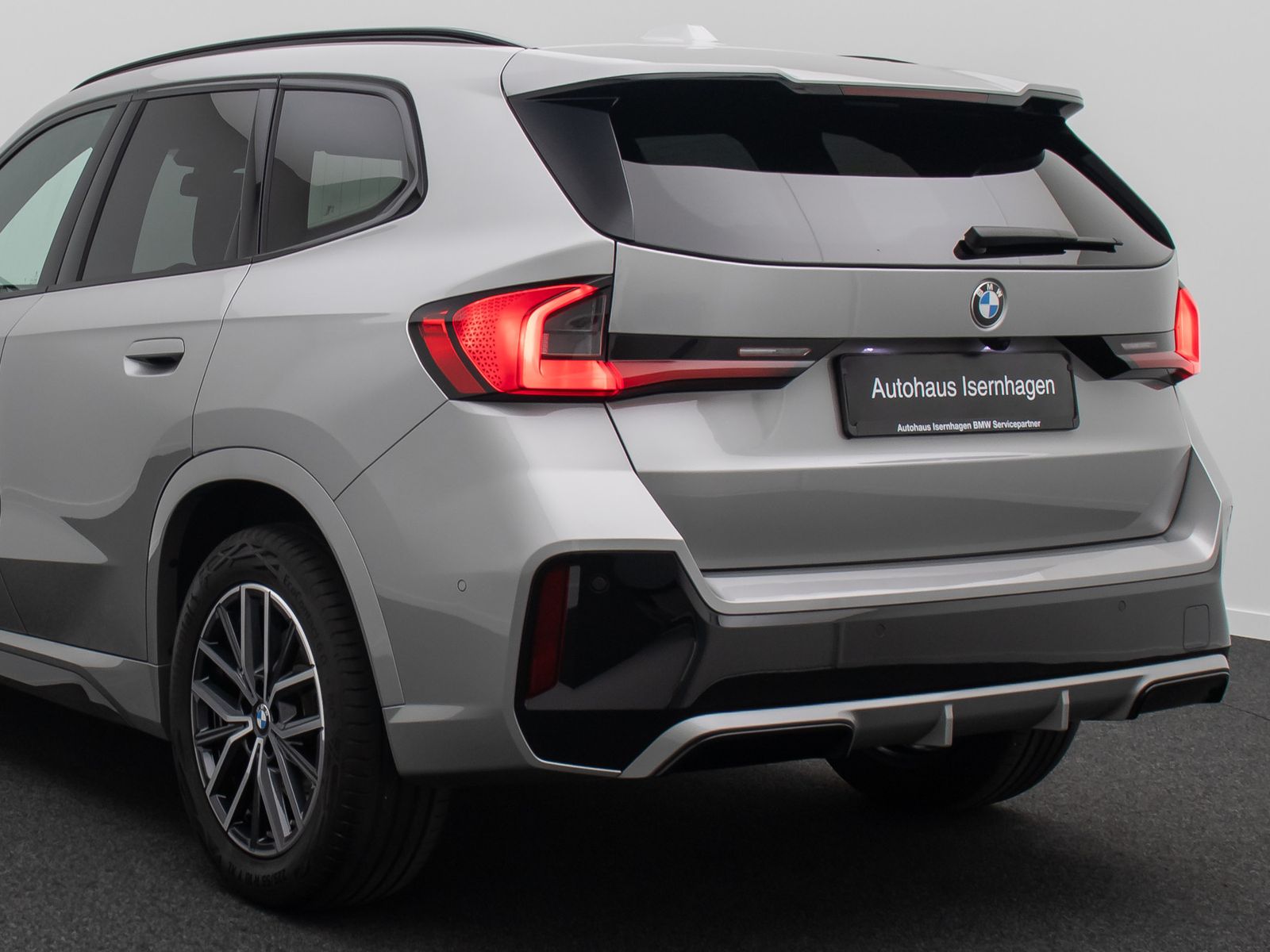 Fahrzeugabbildung BMW X1 sD18d M Sport Panorama Kamera DAB Komfort