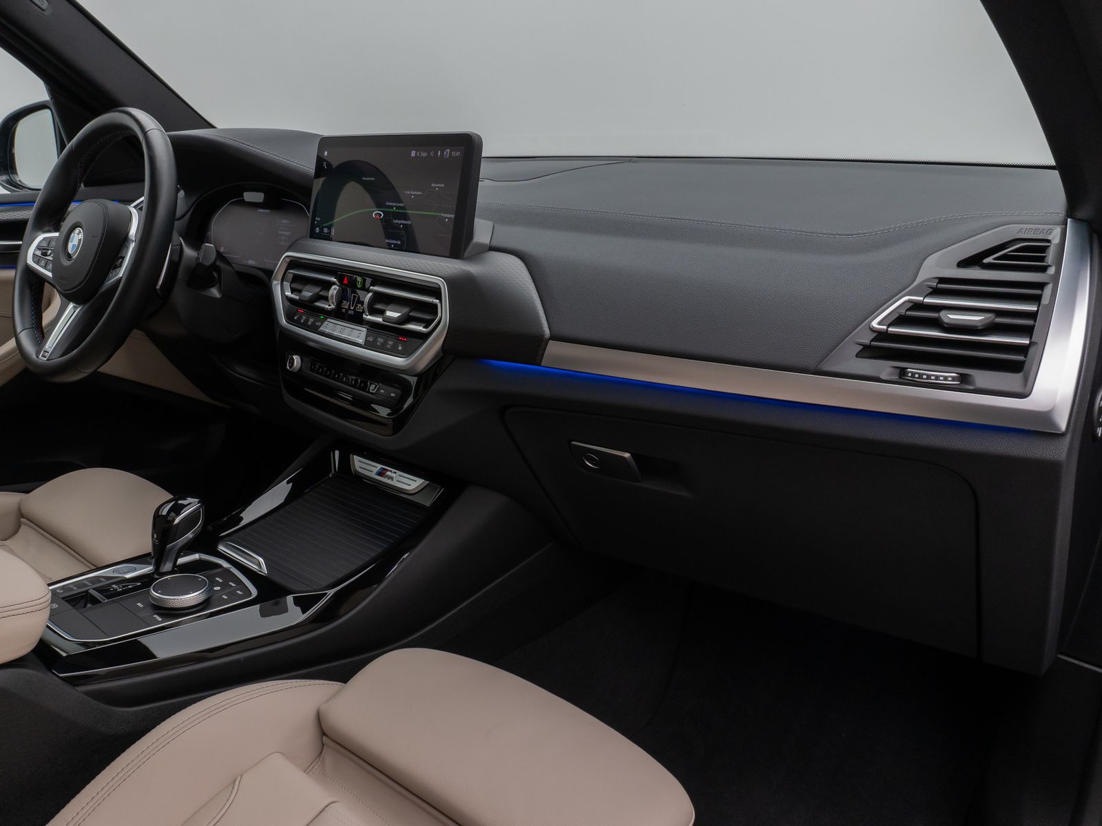 Fahrzeugabbildung BMW X3 M40i Panorama Laser 360°HUD DAB HiFi AHK ACC