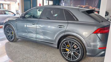 Audi Q8 - 9