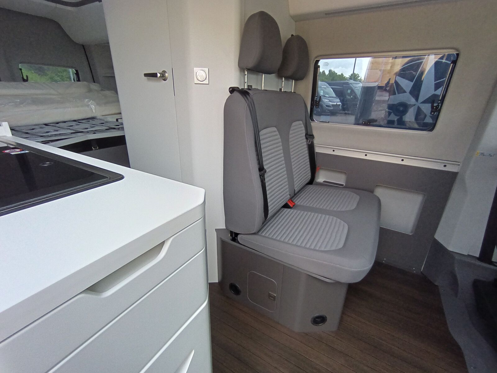 Fahrzeugabbildung Volkswagen Grand California 600 25810,- EUR Sondernachlass