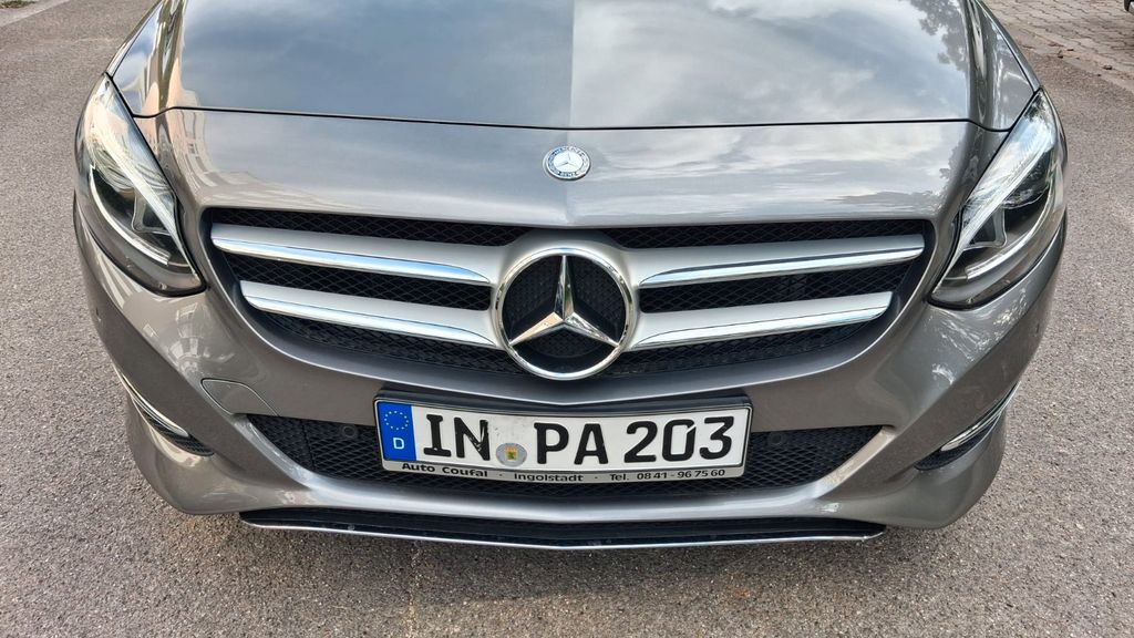Image of Mercedes-Benz B 200