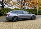 Skoda 2.0 TDI DSG Tour Combi AHK ACC SPORT LED 19Z