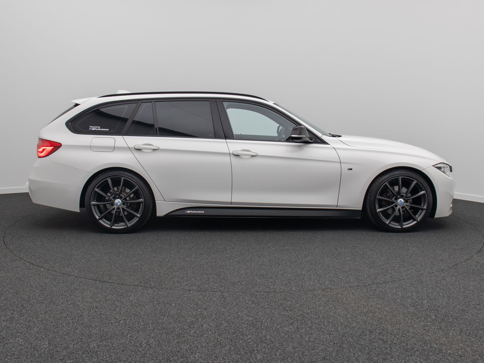 Fahrzeugabbildung BMW 320d M Sport Stop&Go NaviPro LED Komfort 19Zoll