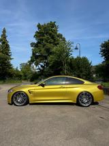 BMW M4 Coupe | Deutsches Fzg. | H&K | Head-Up - BMW M4: Coupé