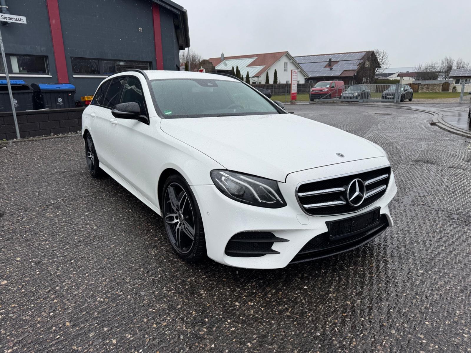Mercedes-Benz E 220 d*AMG-Paket*Automatik*R-Kamera*LED*EURO6*