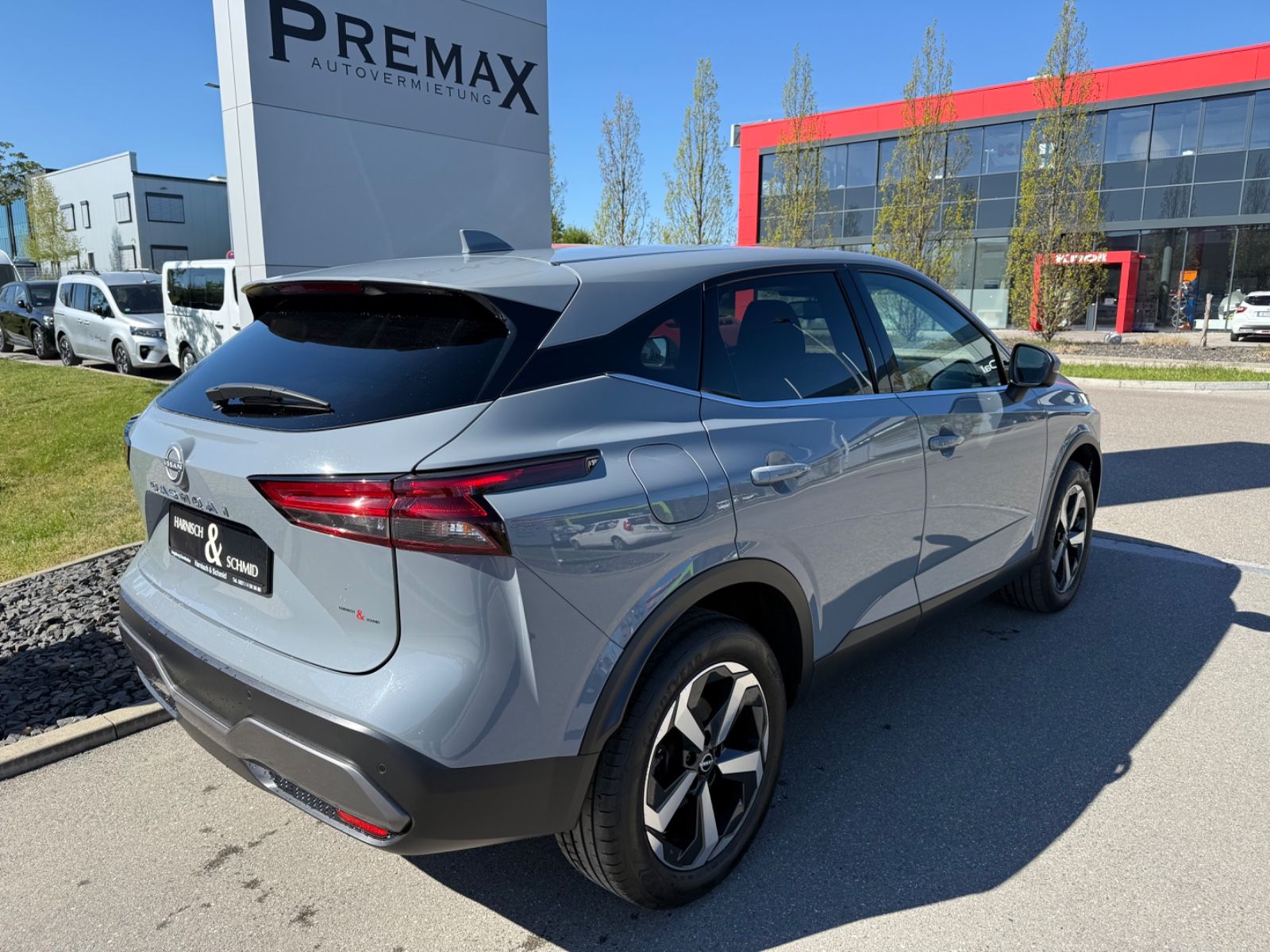 Fahrzeugabbildung Nissan Qashqai N-Connecta 360° Kamera, Navi, Winterpa.