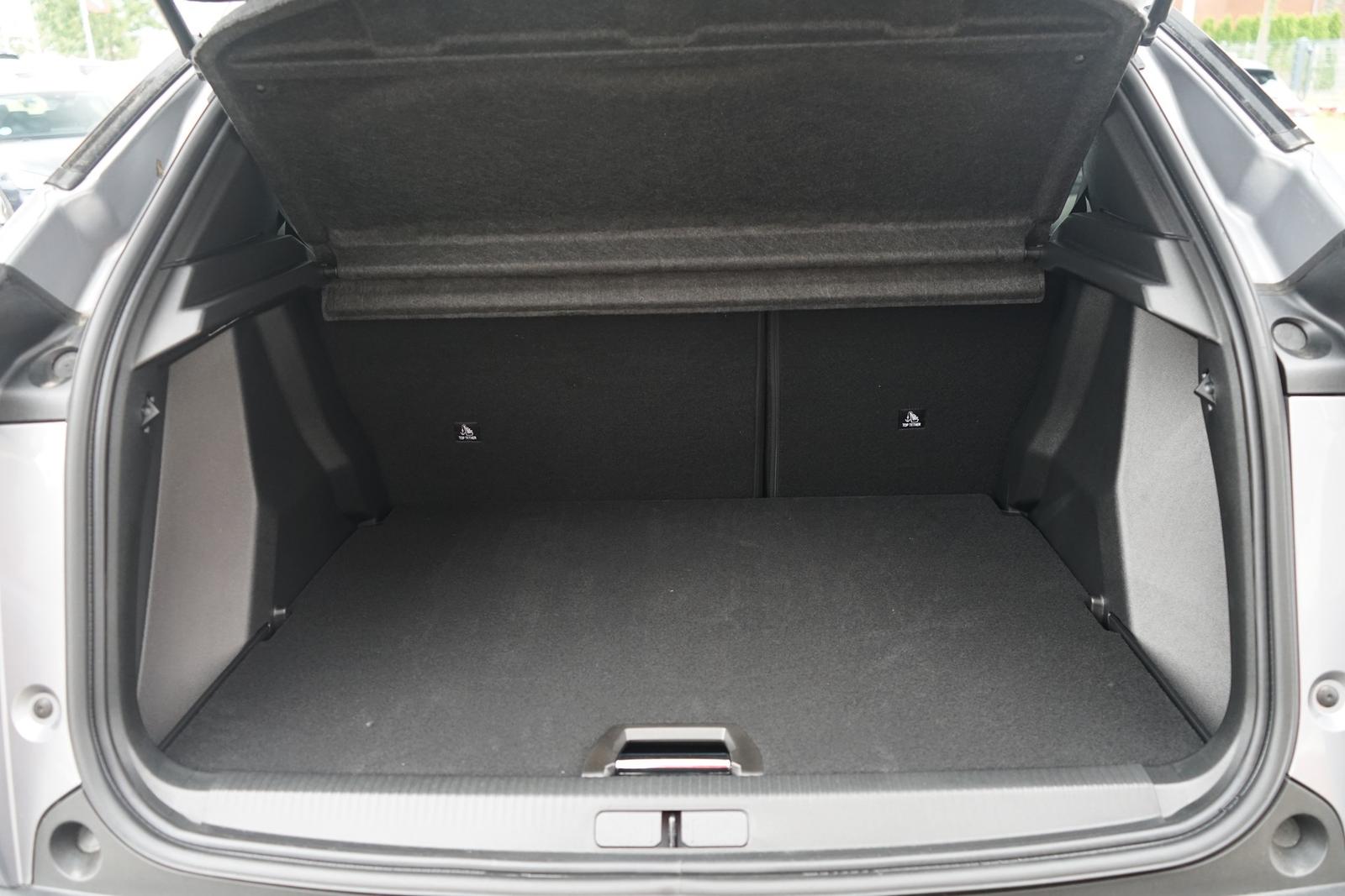 Peugeot 2008 PureTech 145 Aut. LED ACC Navi 360°