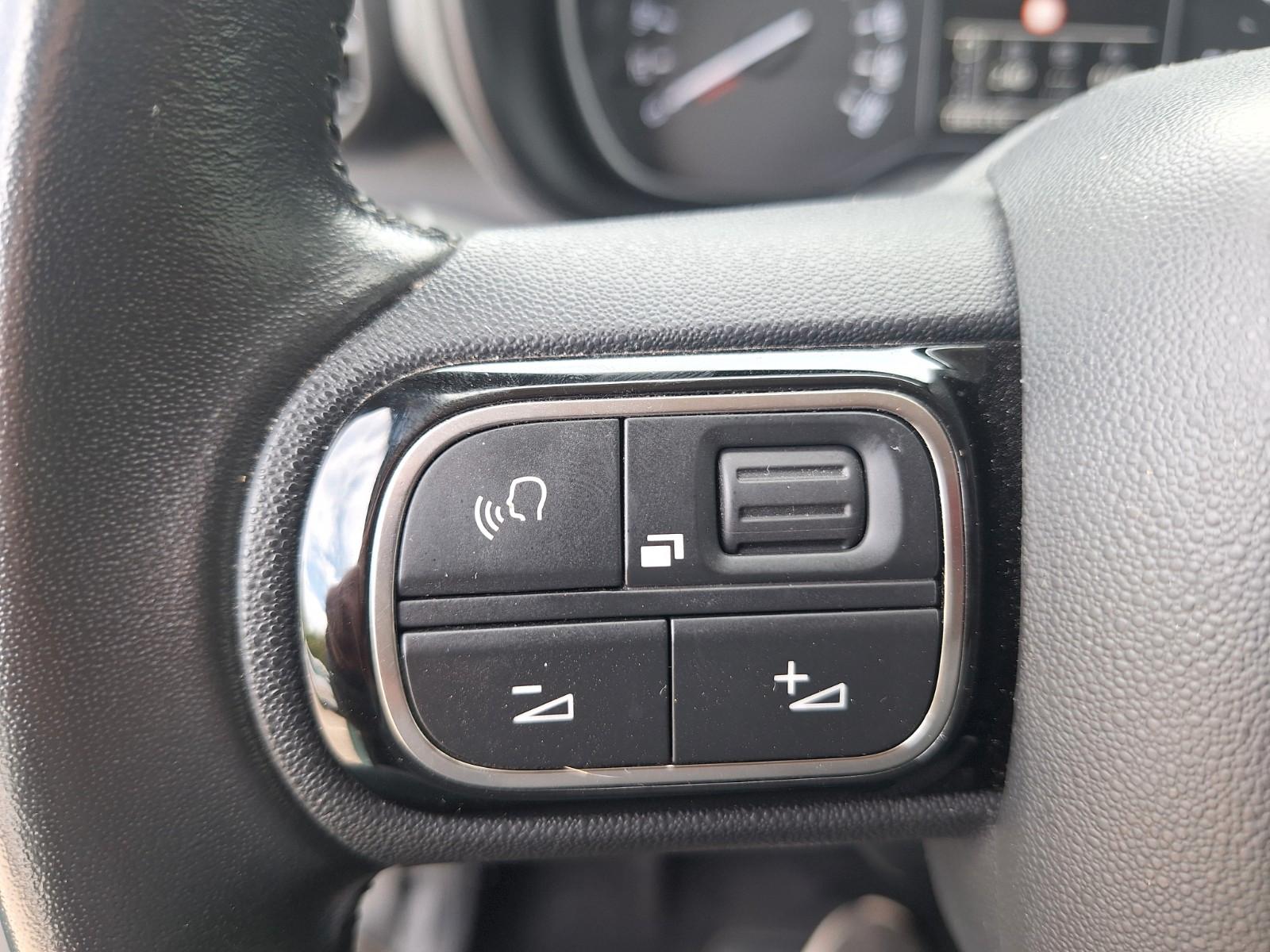 Citroën Berlingo Feel M NAVI DAB PDC RFK SHZ LMF GJR