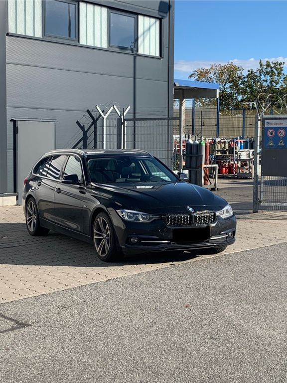 Image of BMW 320