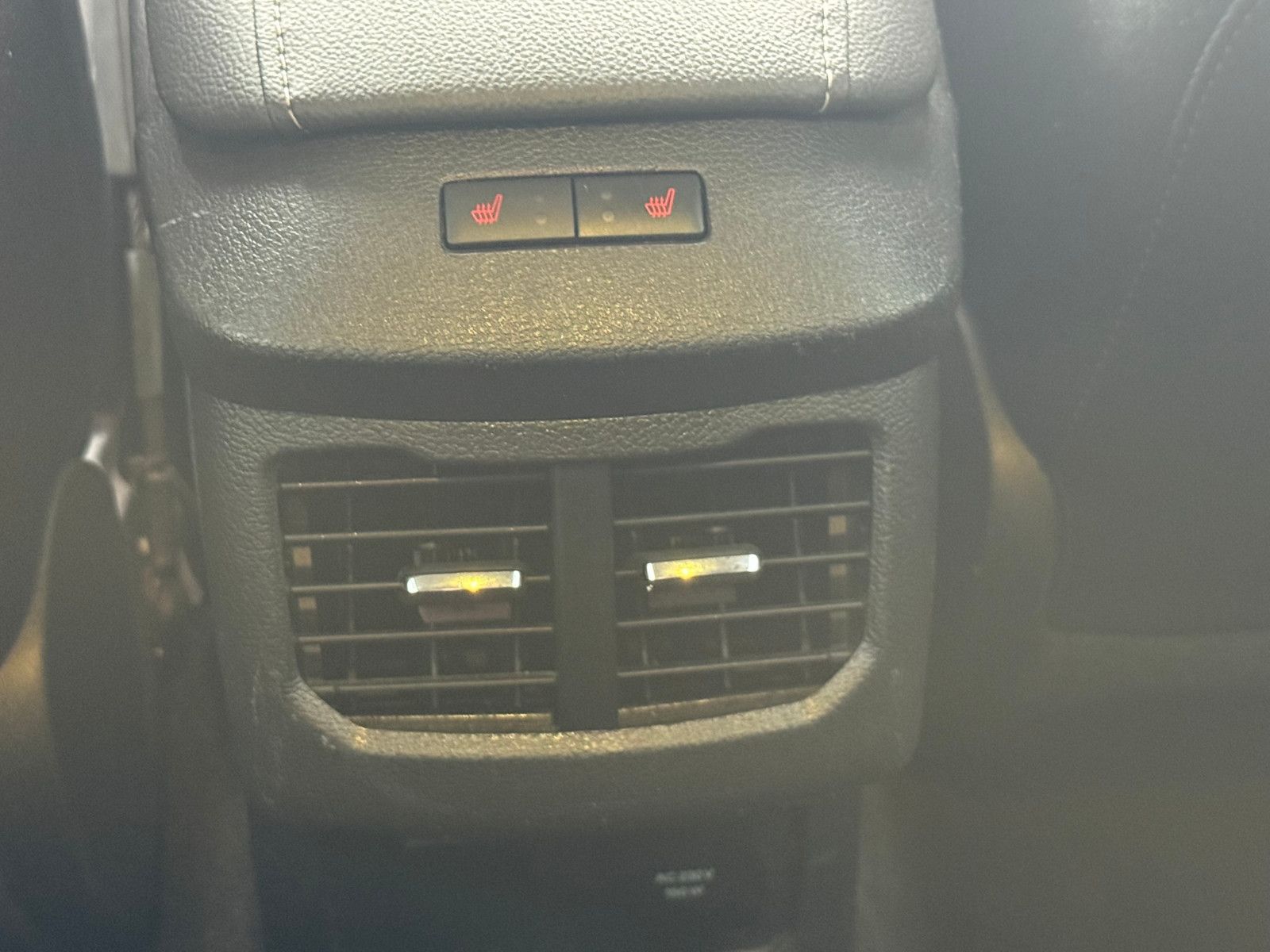 Fahrzeugabbildung Ford Mondeo Turnier Titanium NAVI KLIMA LED PDC AHK