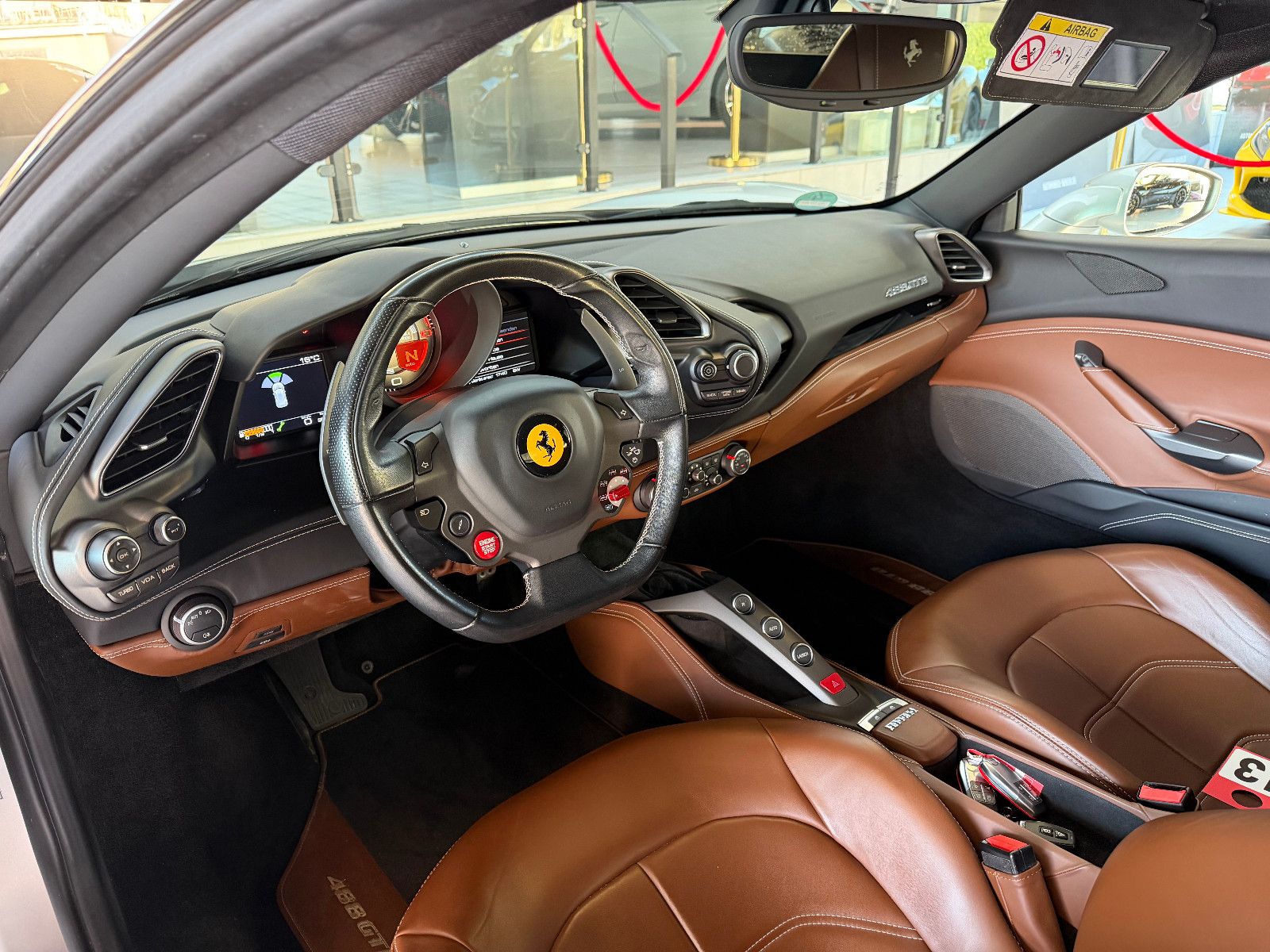 Fahrzeugabbildung Ferrari 488 GTB GTB Coupé DCT/SCUDERIA/KAMERA/
