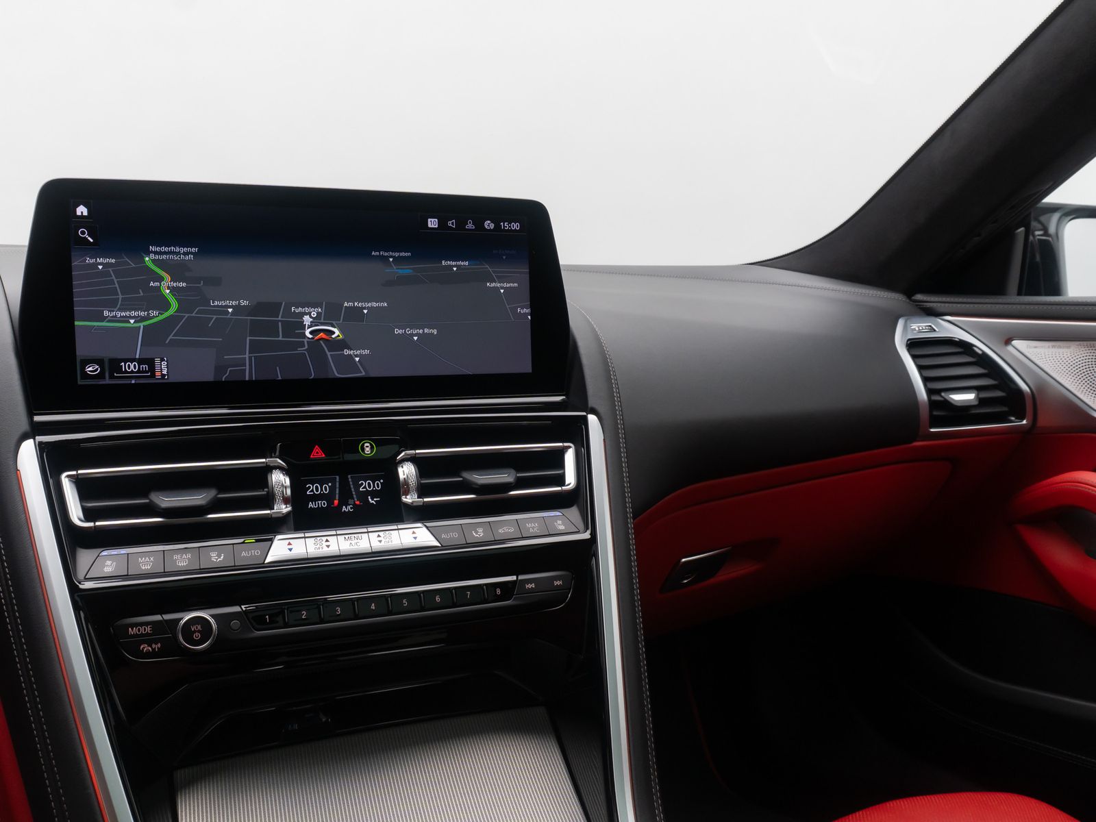 Fahrzeugabbildung BMW M850i xD Gran Coup&eacute; Panorama Individual B&W Voll