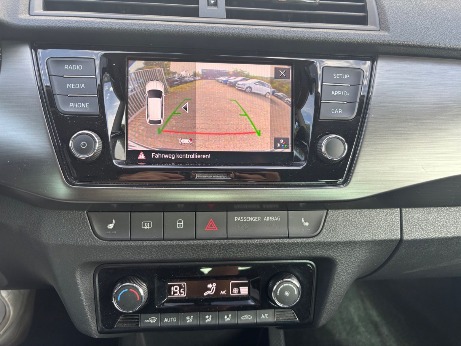 Fahrzeugabbildung SKODA Fabia Combi 1.0TSI Style