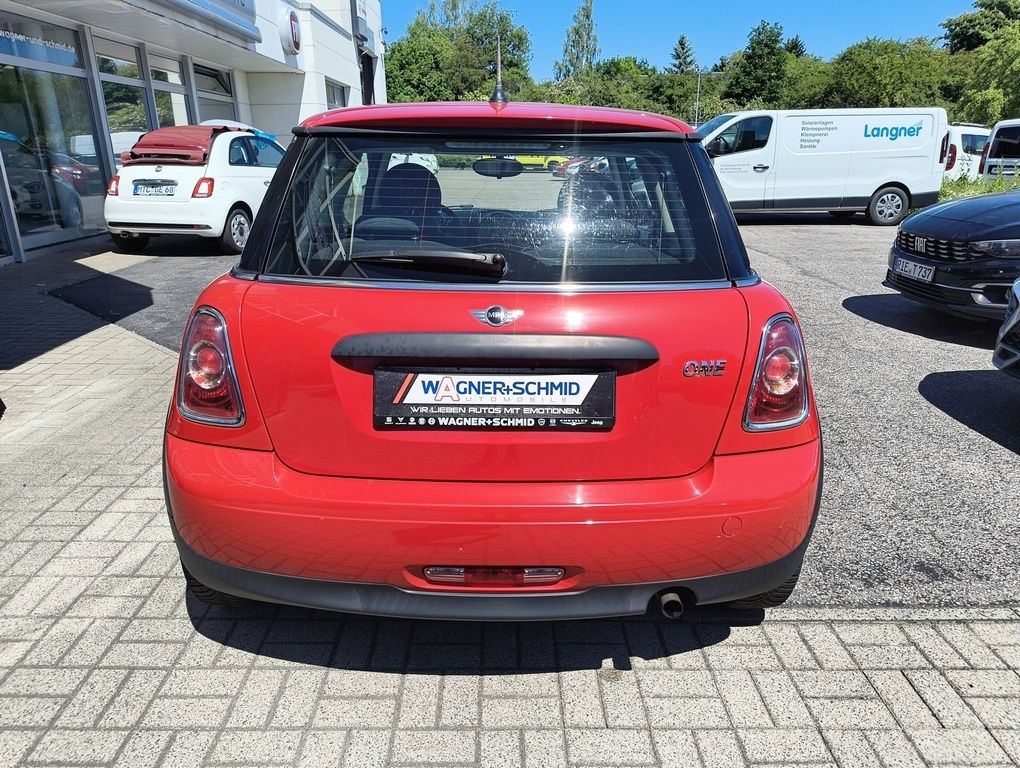Fahrzeugabbildung MINI ONE 1.6 (75 PS) + Klima