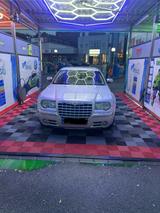 Chrysler 300c Benzin lpg - gebrauchte Chrysler 300C aus dem Jahr 2011