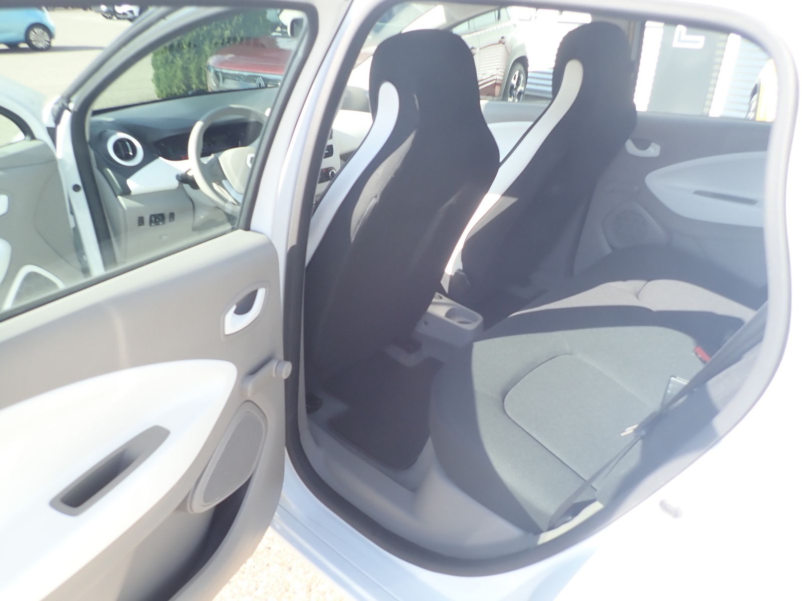 Fahrzeugabbildung Renault ZOE Life Z.E. 40