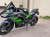 Kawasaki Ninja 650 (48 PS! A2) Viel Zubehör und Anbauten