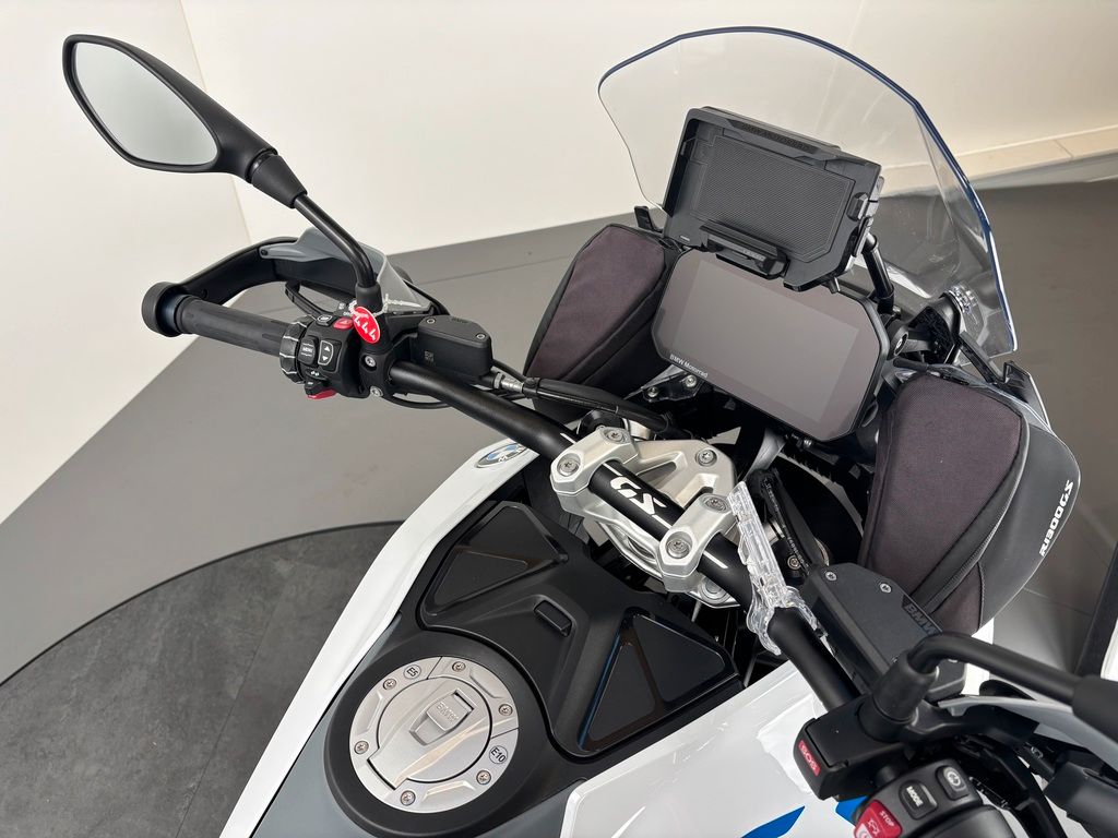 Fahrzeugabbildung BMW R1300 GS *1. HAND-SCHECKHEFT*
