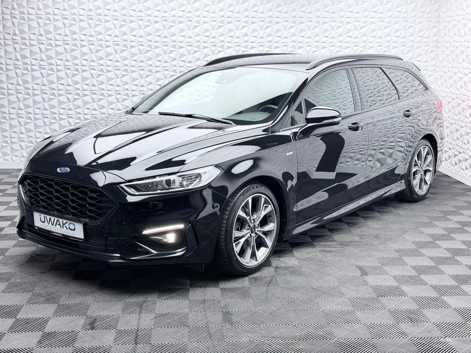 Ford 1.5 ECOBOOST ST-LINE/SONY/R-CAM/KEYL/NAV/MEMORY